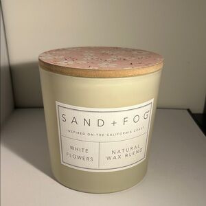 Sand +Fog White Flowers Natural Wax Candle